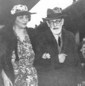 Marie Bonaparte ve Sigmund Freud, Paris, 5 Haziran 1938